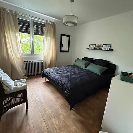Maison Sur Les Hauteurs De * Vichy