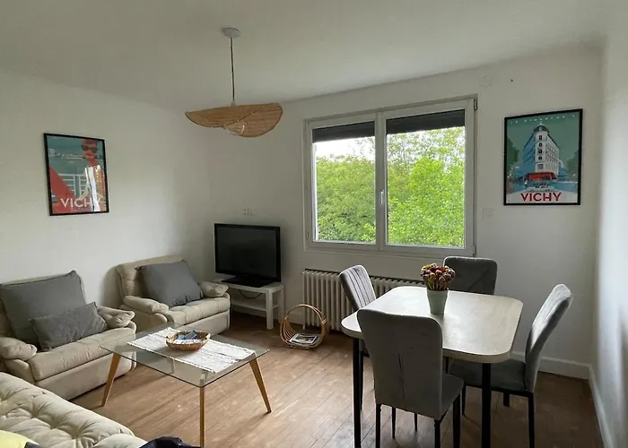 Maison Sur Les Hauteurs De Hébergement de vacances Vichy